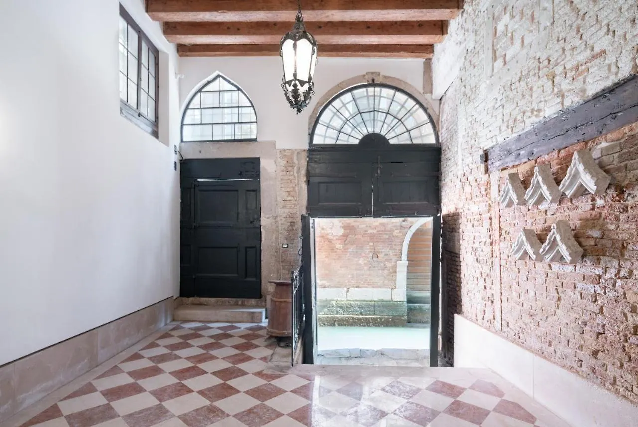 Apartment Sisila Venice